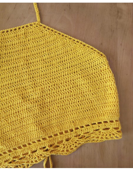 Topcrop amarillo crochet