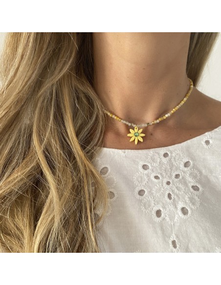 collar margarita amarilla
