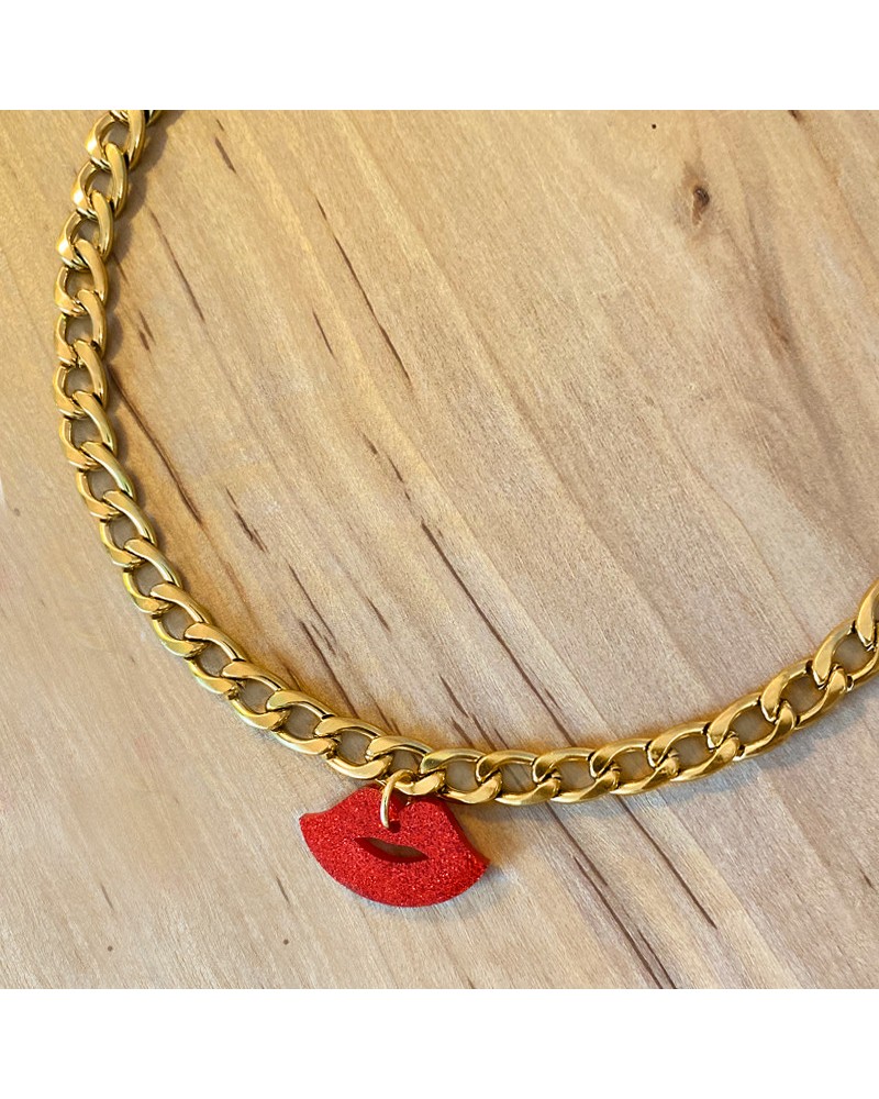 Muak Necklace